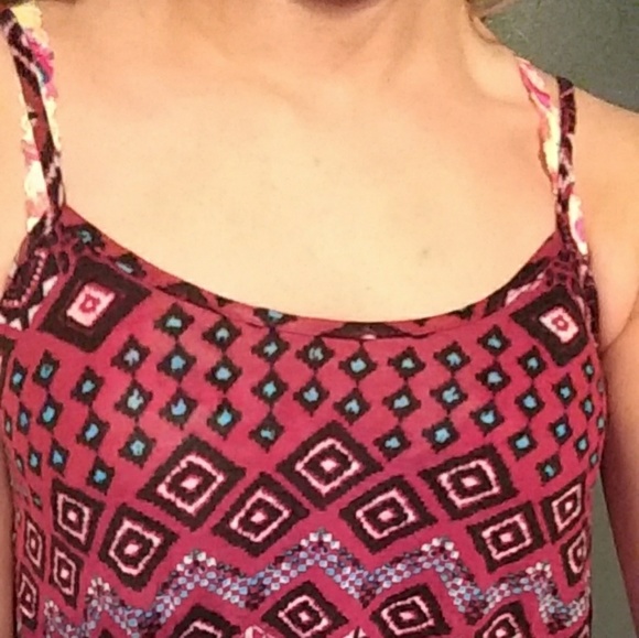 Patterned Tank-top - Picture 3 of 3